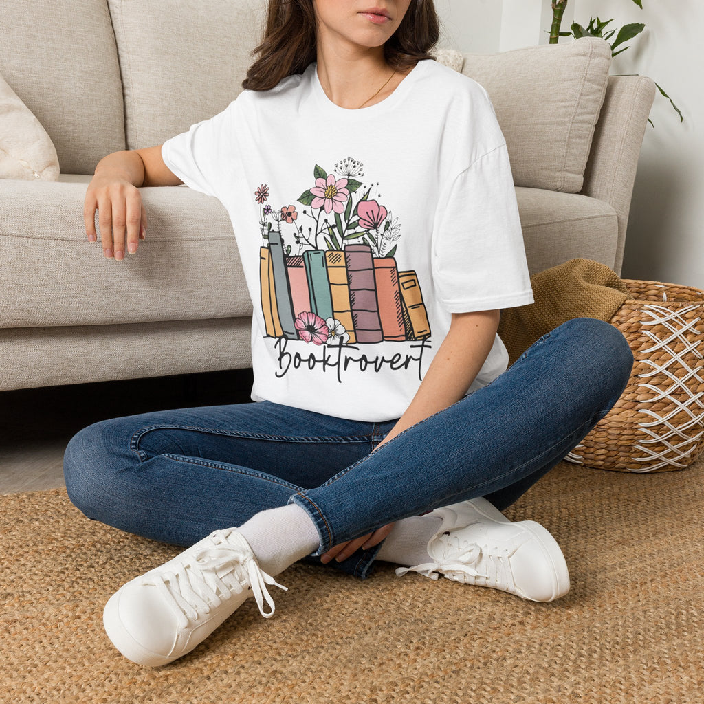 Booktrovert T-Shirt